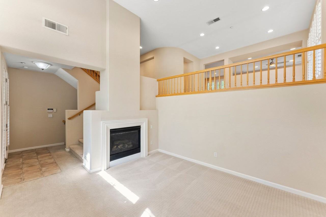 4032 Crandall Cir - Photo 6 of 18