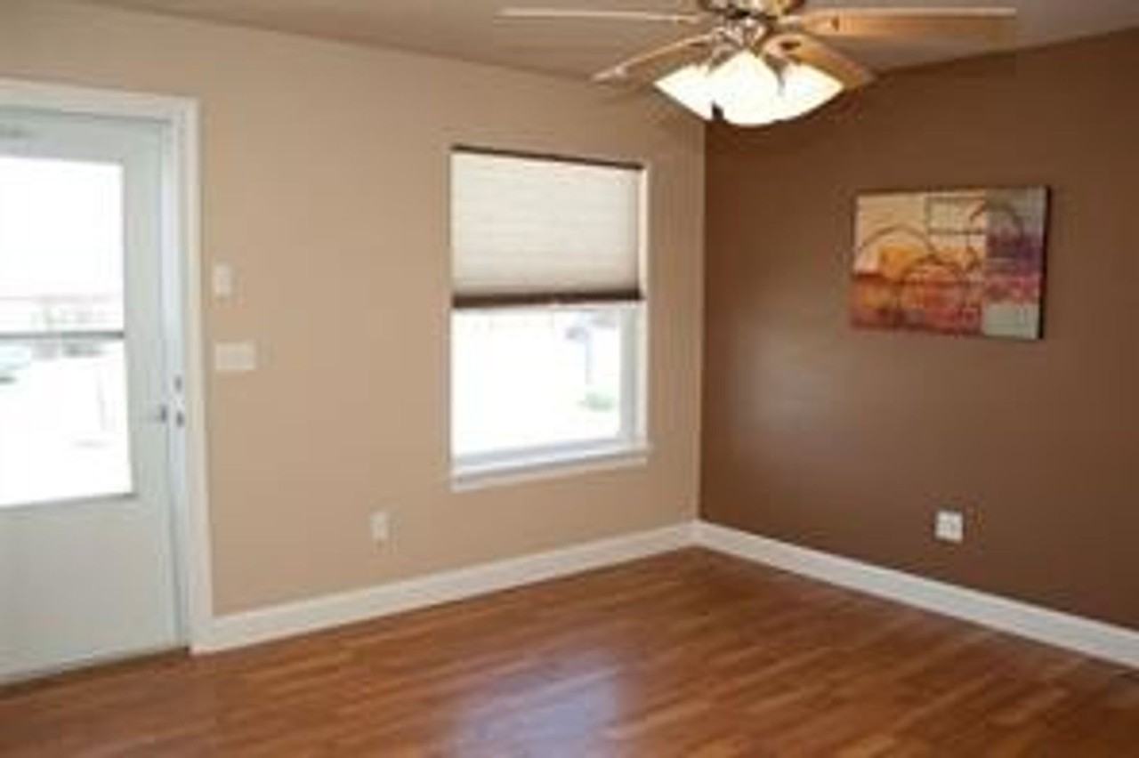 93 Engberg Ln - Photo 5 of 14