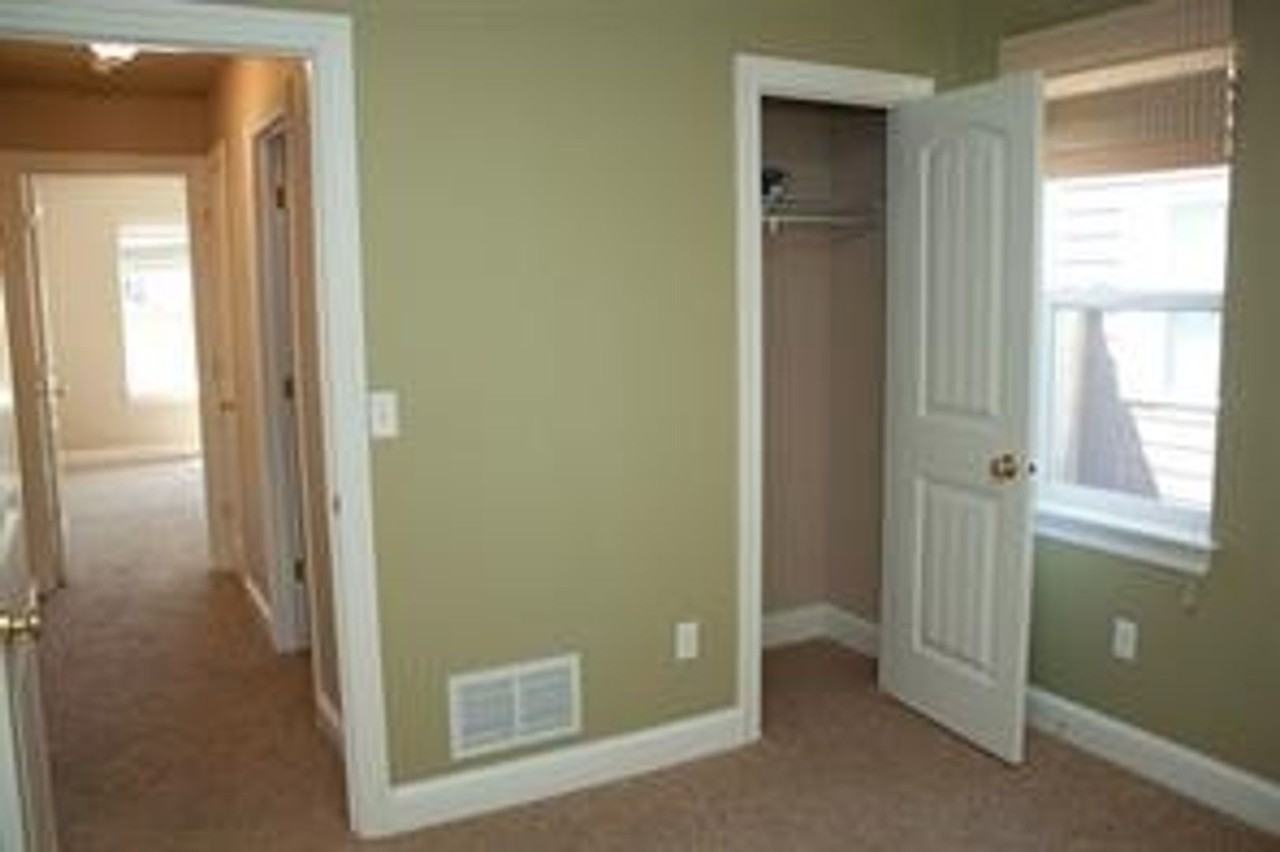 93 Engberg Ln - Photo 6 of 14