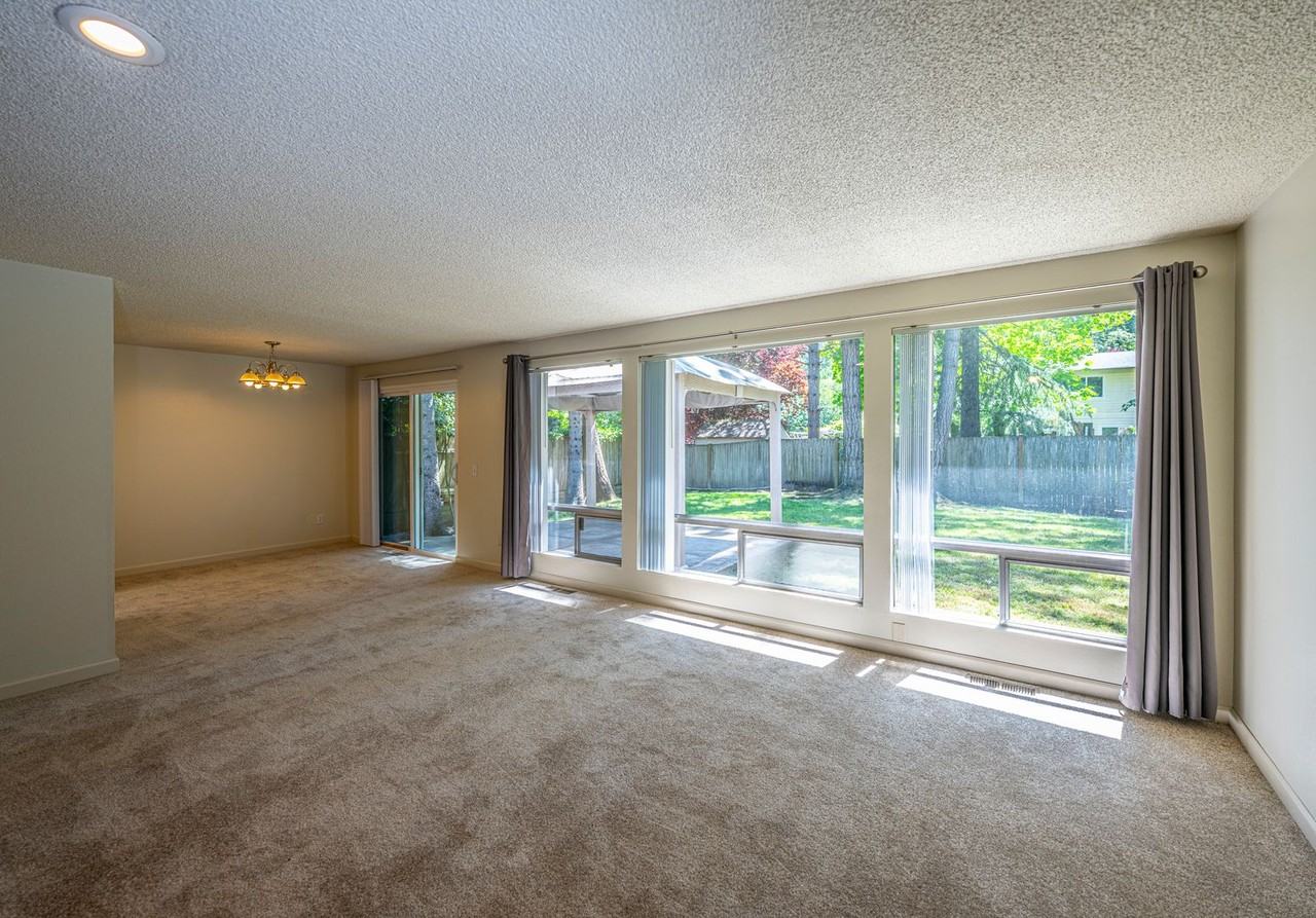 17123 Ne 31st Pl - Photo 3 of 18