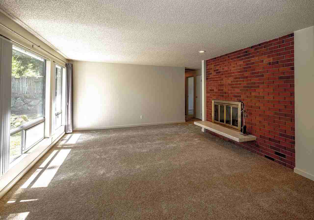 17123 Ne 31st Pl - Photo 4 of 18