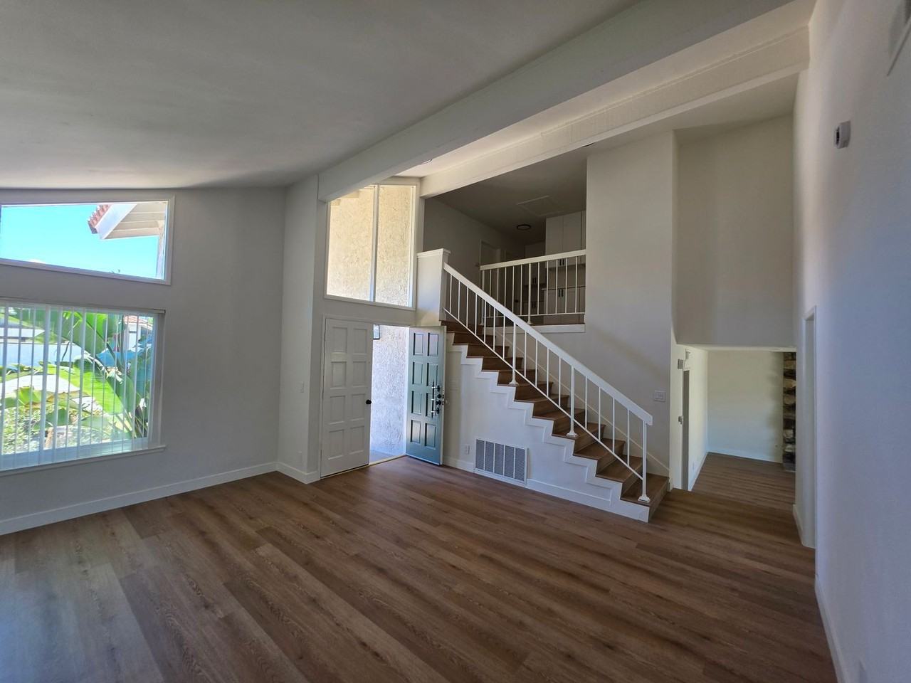 8831 Sailport Dr - Photo 5 of 27