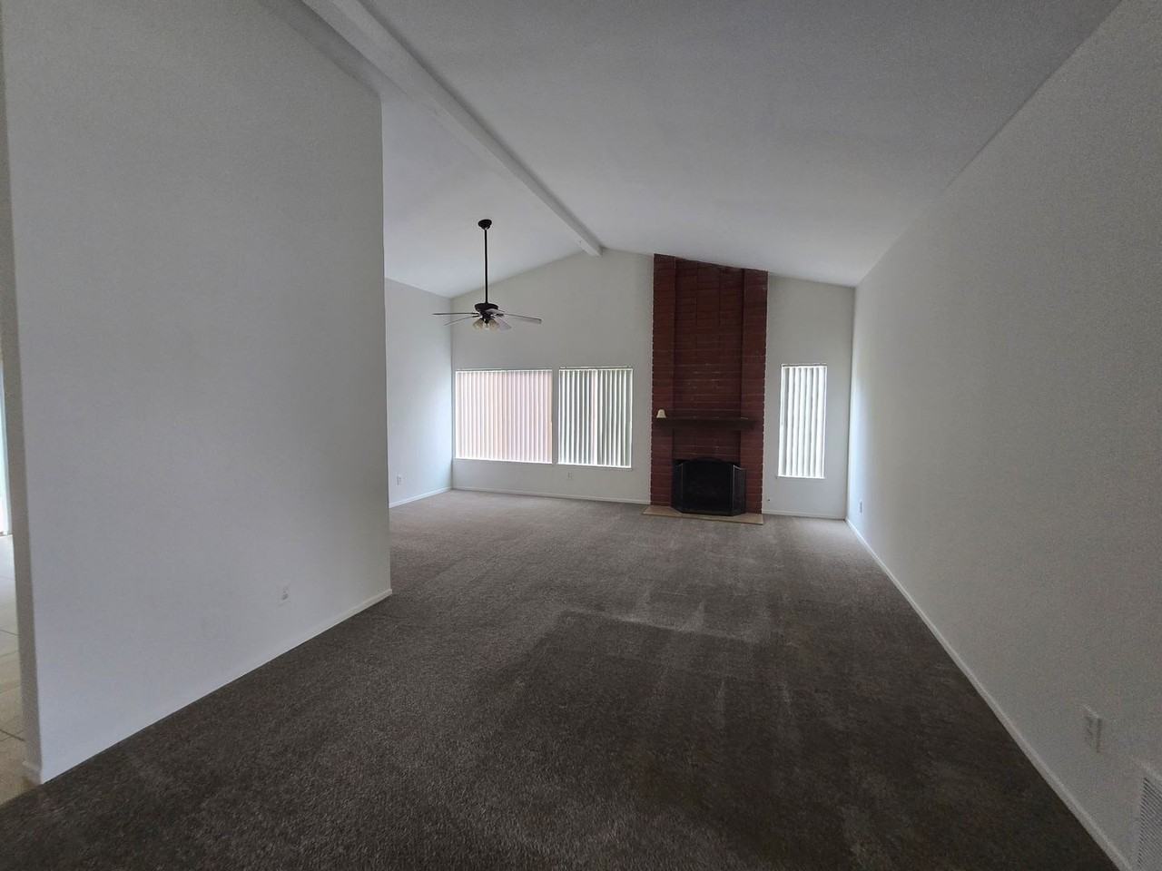 17832 Cardiff Cir - Photo 4 of 22