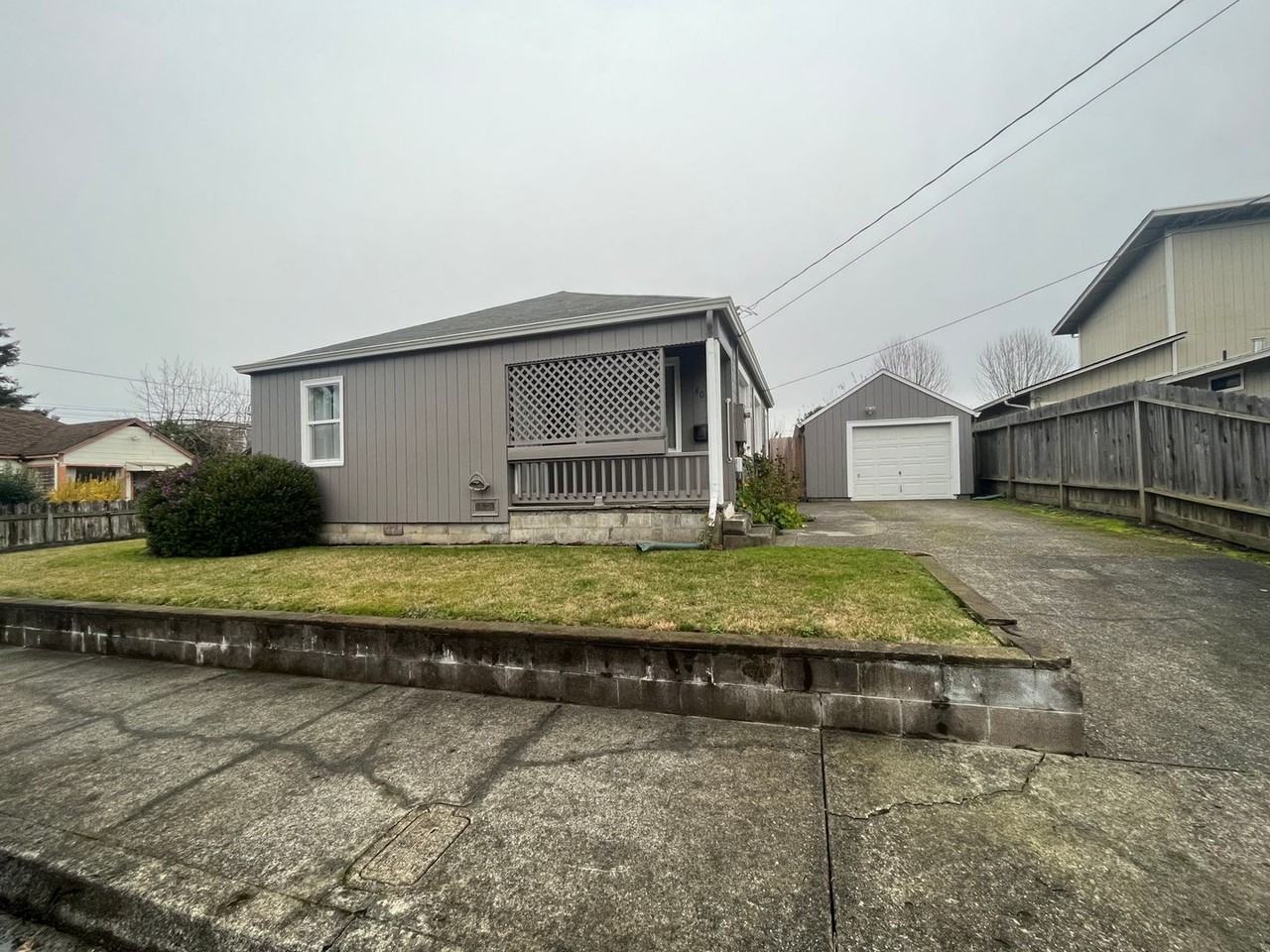 4055 Williams St - Photo 7 of 18