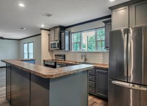 483 Howard St - Photo 1 of 1