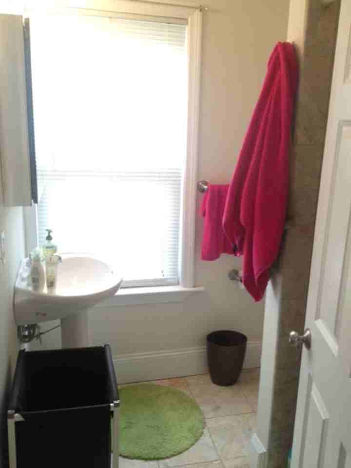 33 Aspinwall Ave - Photo 3 of 7