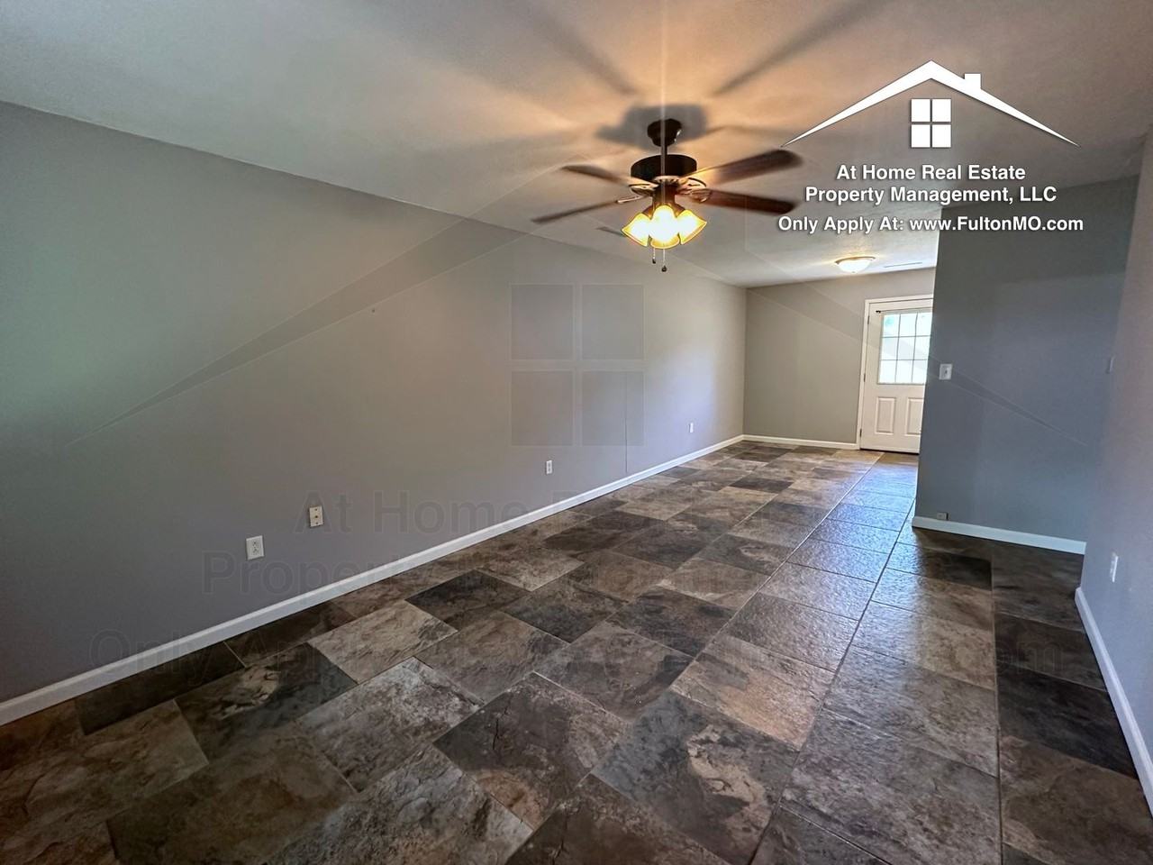 107 Spruce Dr - Photo 4 of 19