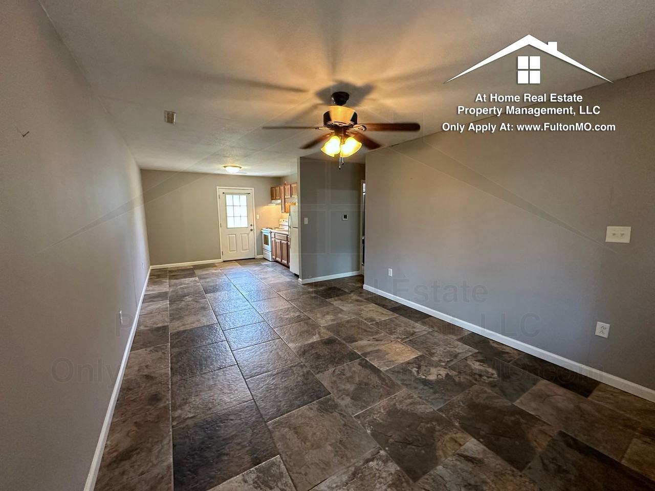 107 Spruce Dr - Photo 5 of 19