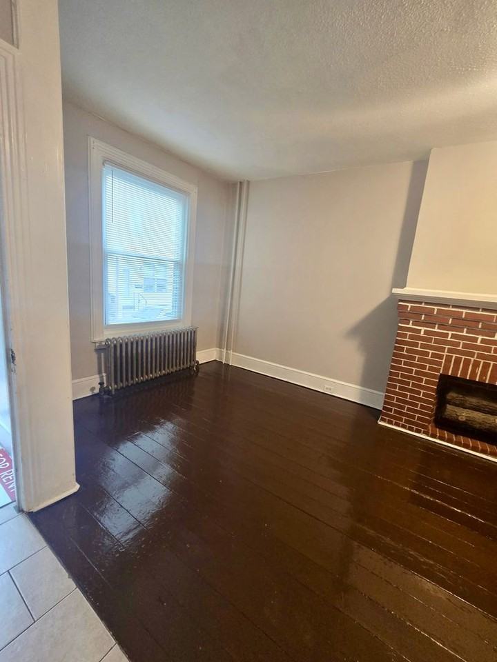 107 Mulberry St - Photo 3 of 23