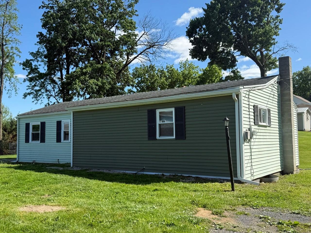 9942 Tower Rd - Photo 2 of 11
