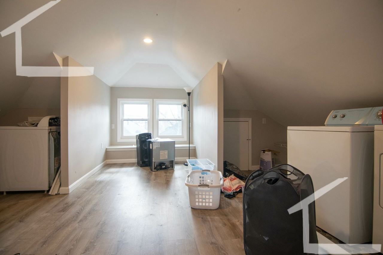 37 Long Ave #1 - Photo 3 of 10
