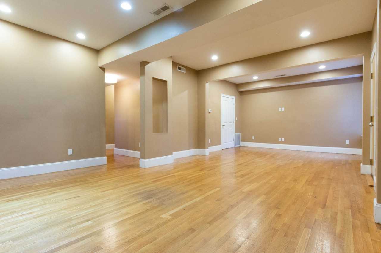 1588 Beacon St - Photo 4 of 17