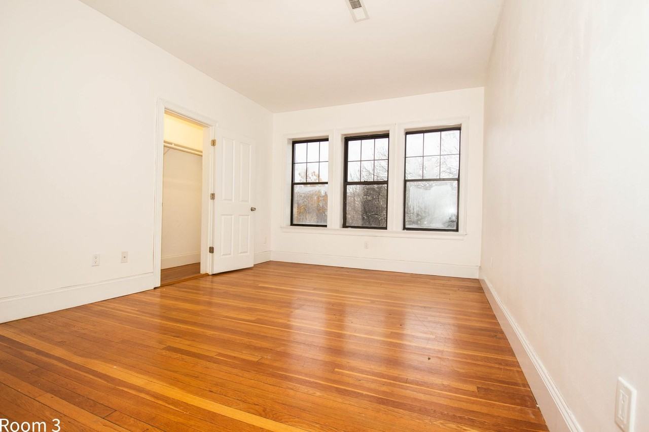 1588 Beacon St - Photo 6 of 17