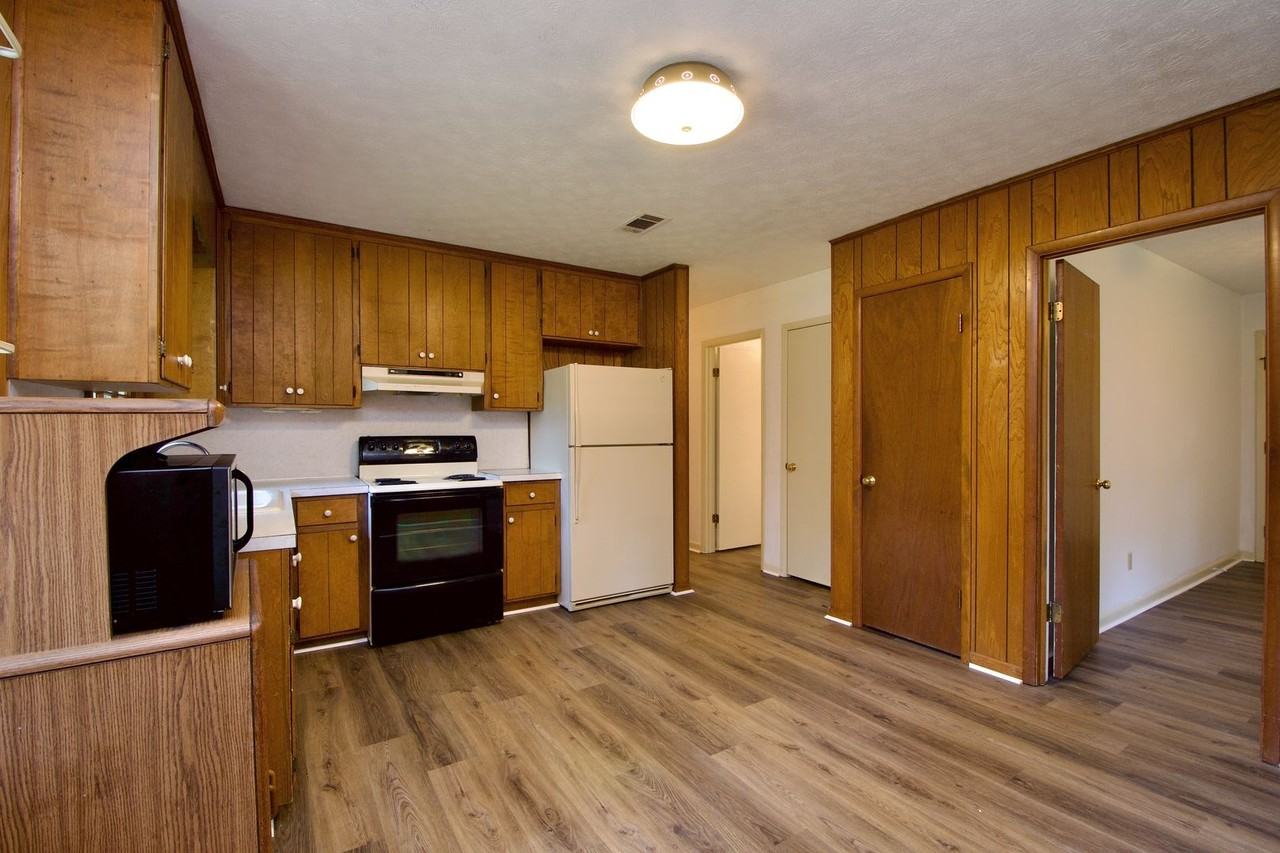 1109 Drew Ln - Photo 4 of 22