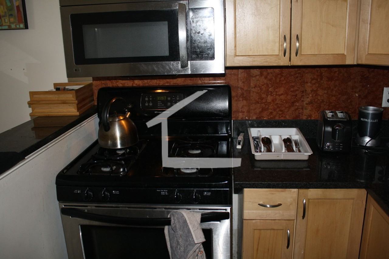 1687 Beacon St - Photo 2 of 5