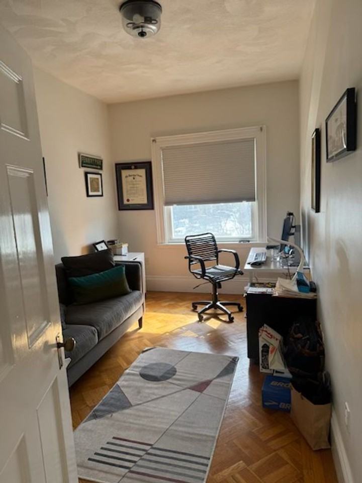 1730 Beacon St - Photo 5 of 11