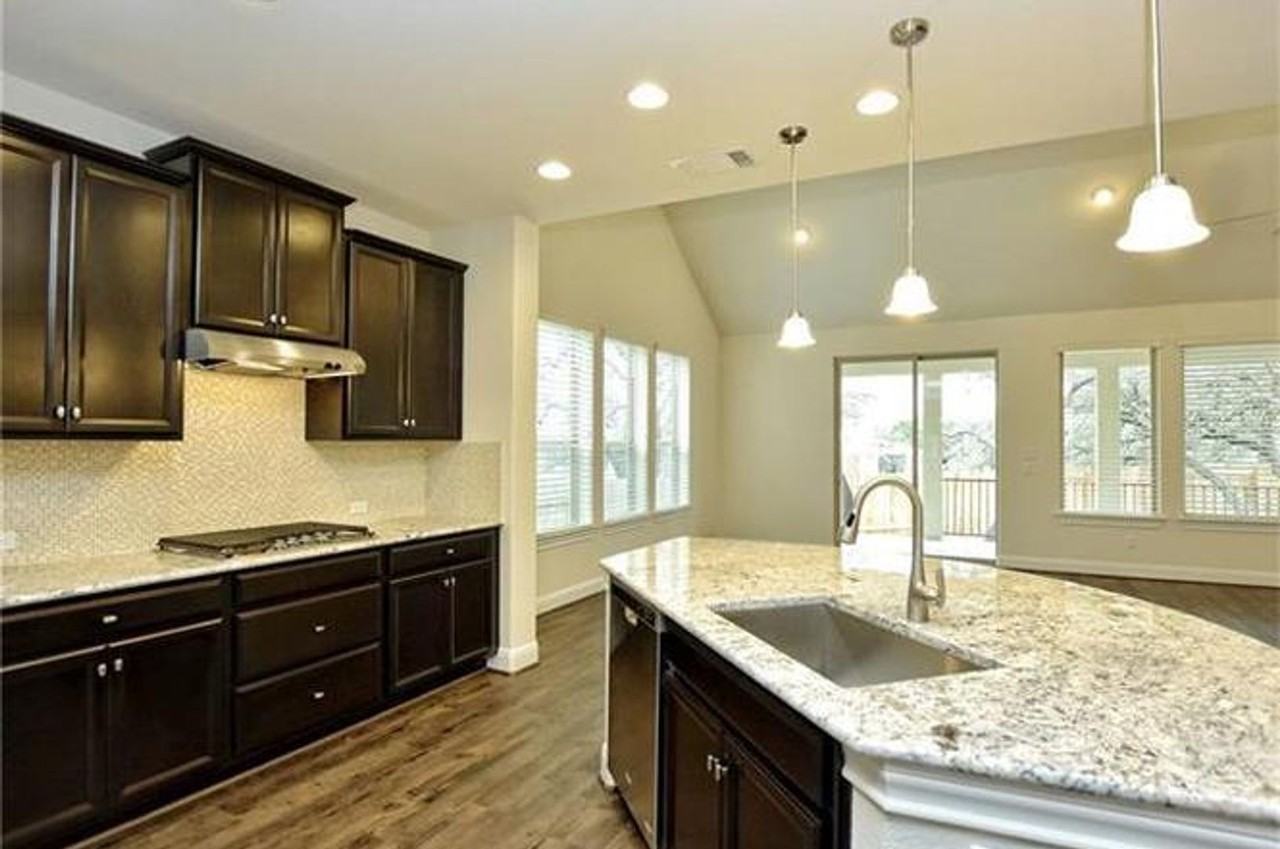 15821 Cinca Terra Dr - Photo 3 of 22