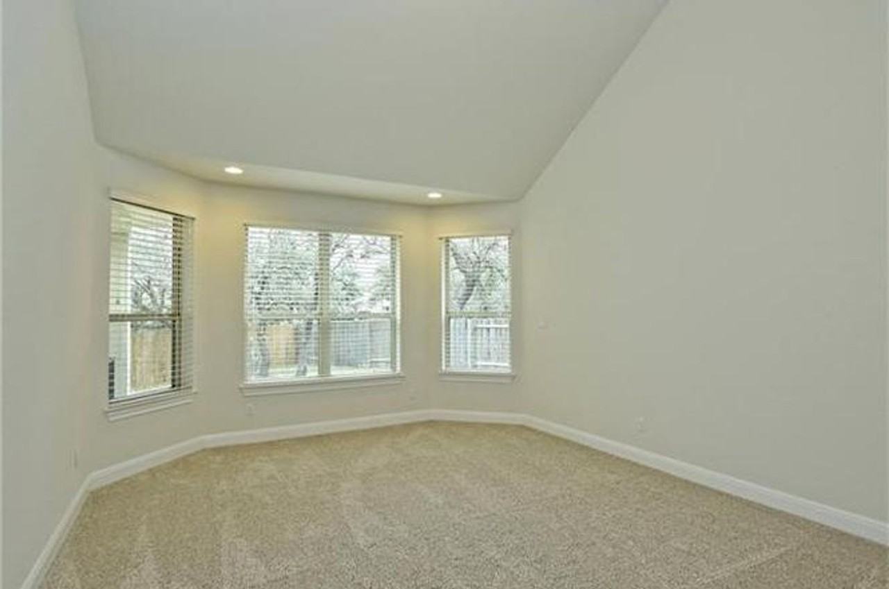 15821 Cinca Terra Dr - Photo 7 of 22