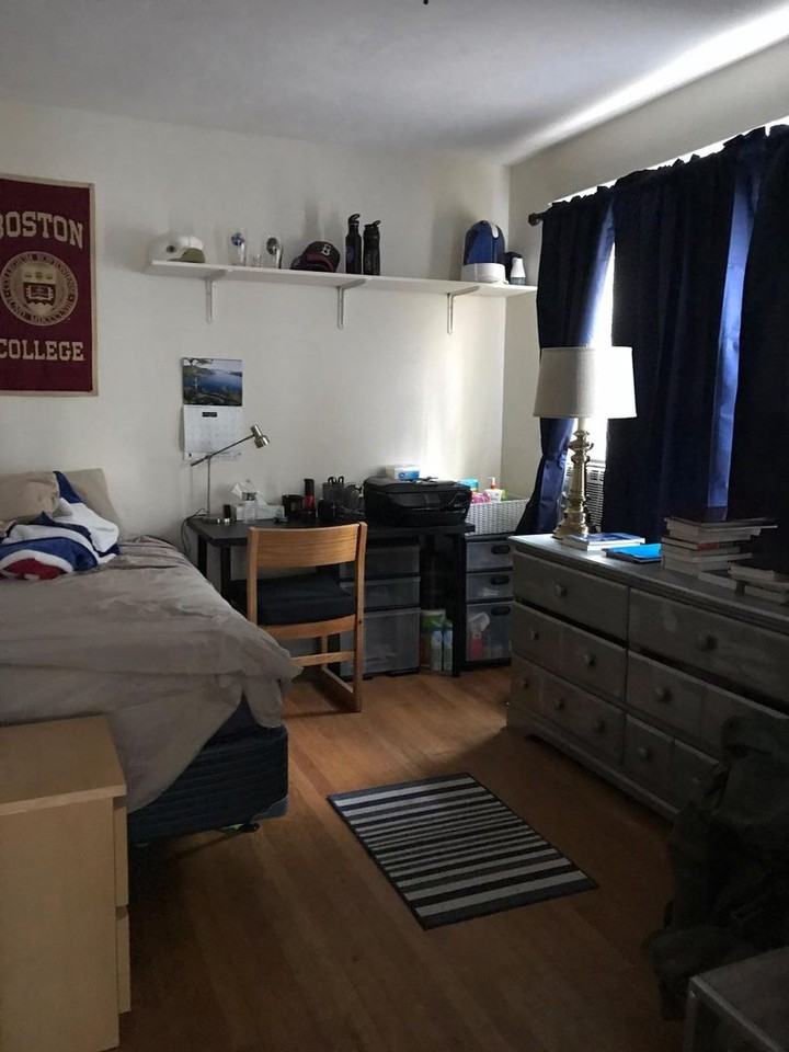 266 Foster St - Photo 6 of 7