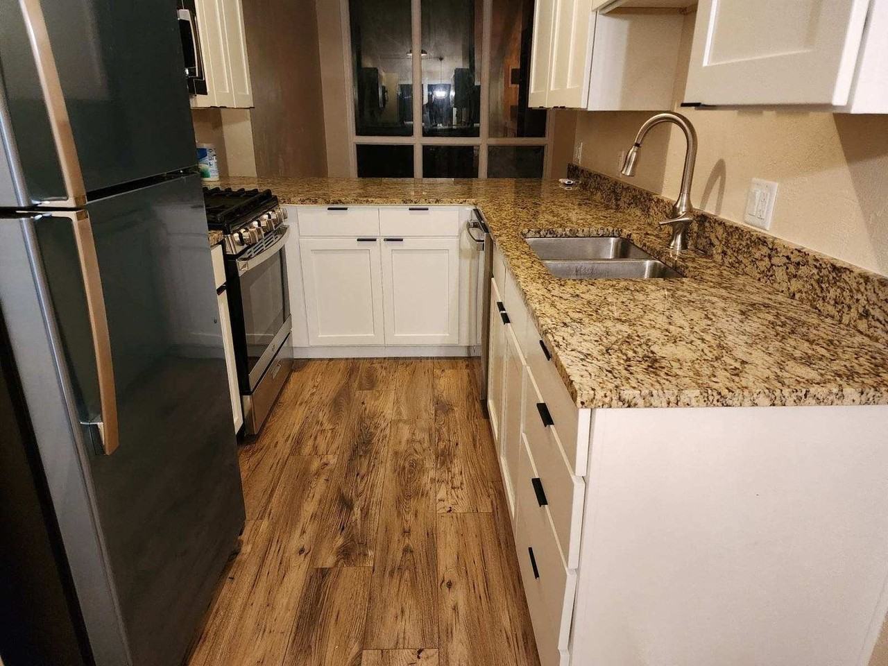 864 Spruce Ct #A - Photo 3 of 12