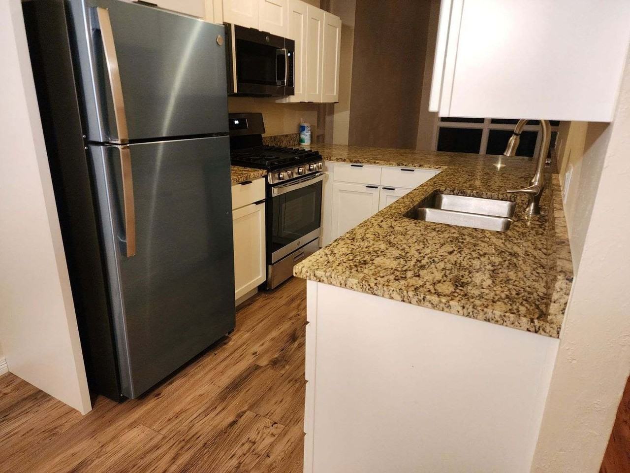 864 Spruce Ct #A - Photo 5 of 12