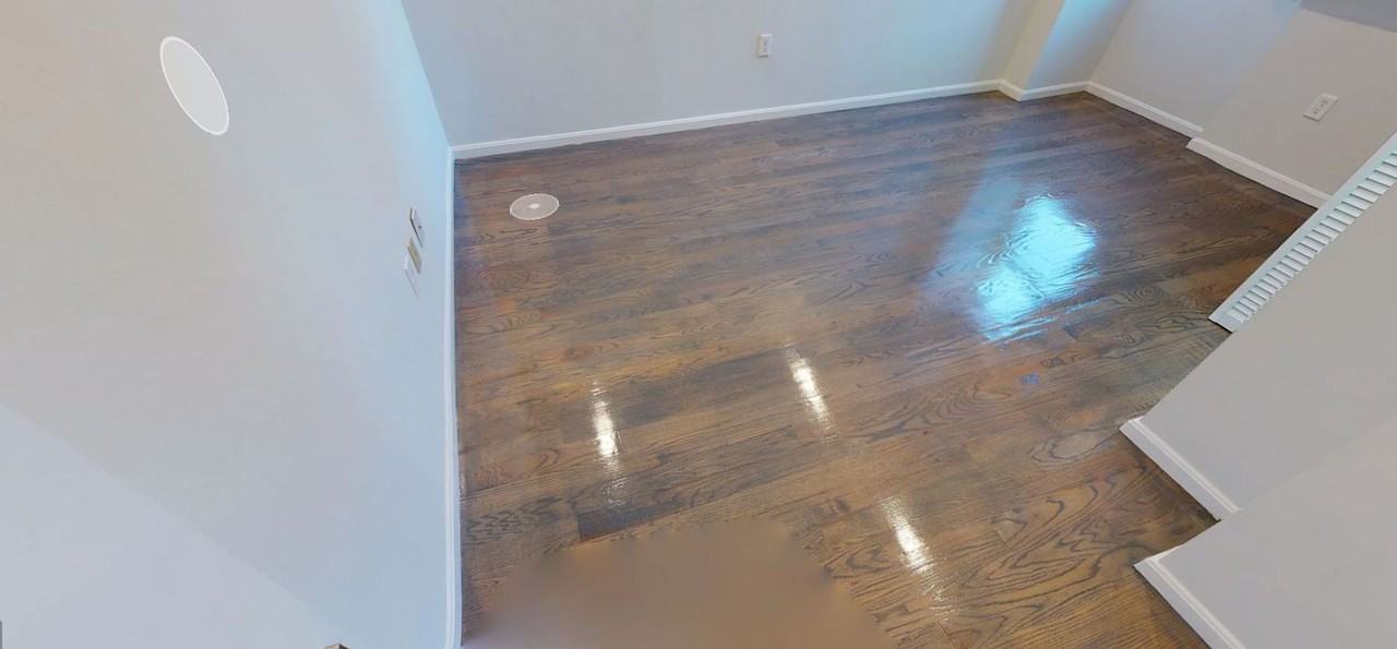 1409 Beacon St - Photo 2 of 7