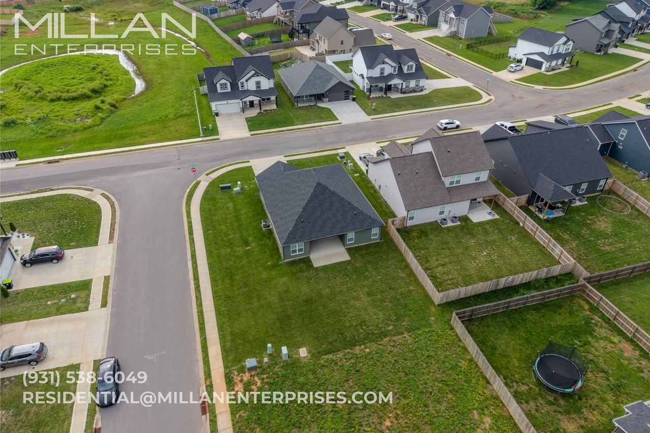 1446 Dan Brown Dr - Photo 3 of 3