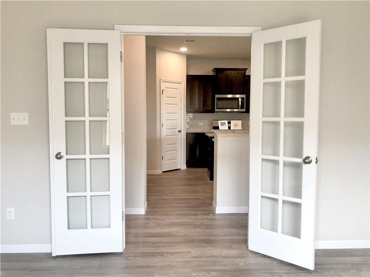1312 Chad Dr - Photo 6 of 16