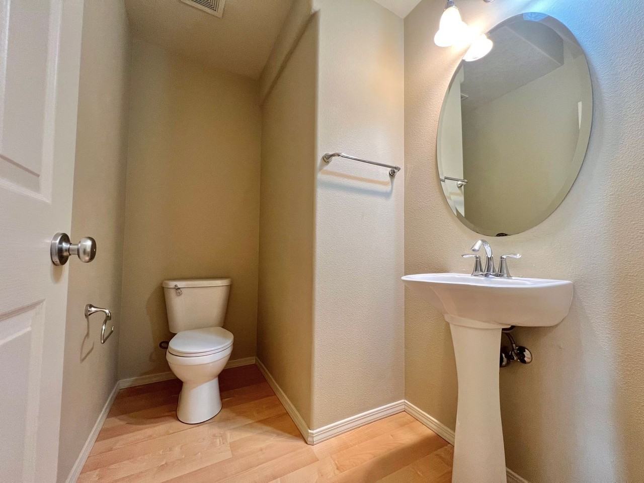 1048 Se Tamora Ave - Photo 7 of 21