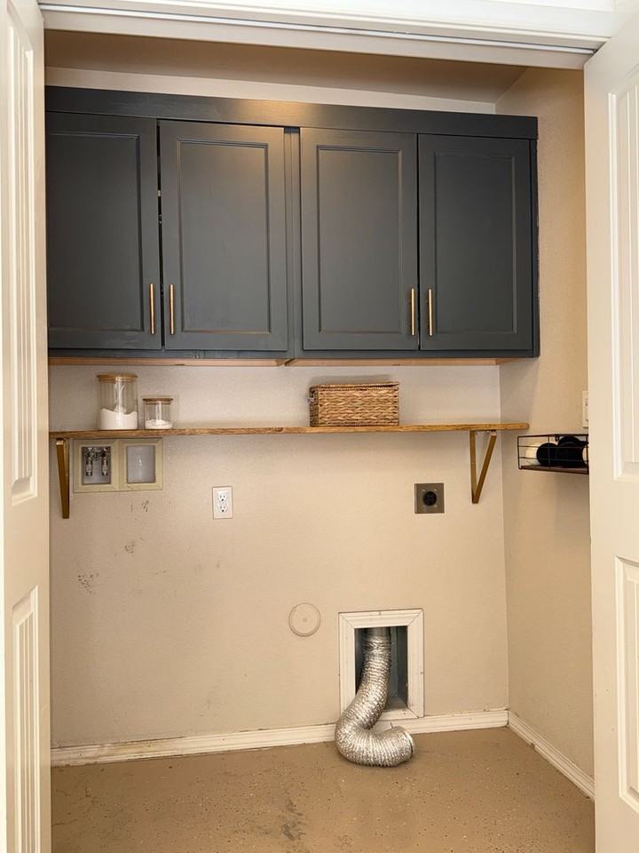 2141 Carlos Leon Pl - Photo 2 of 20