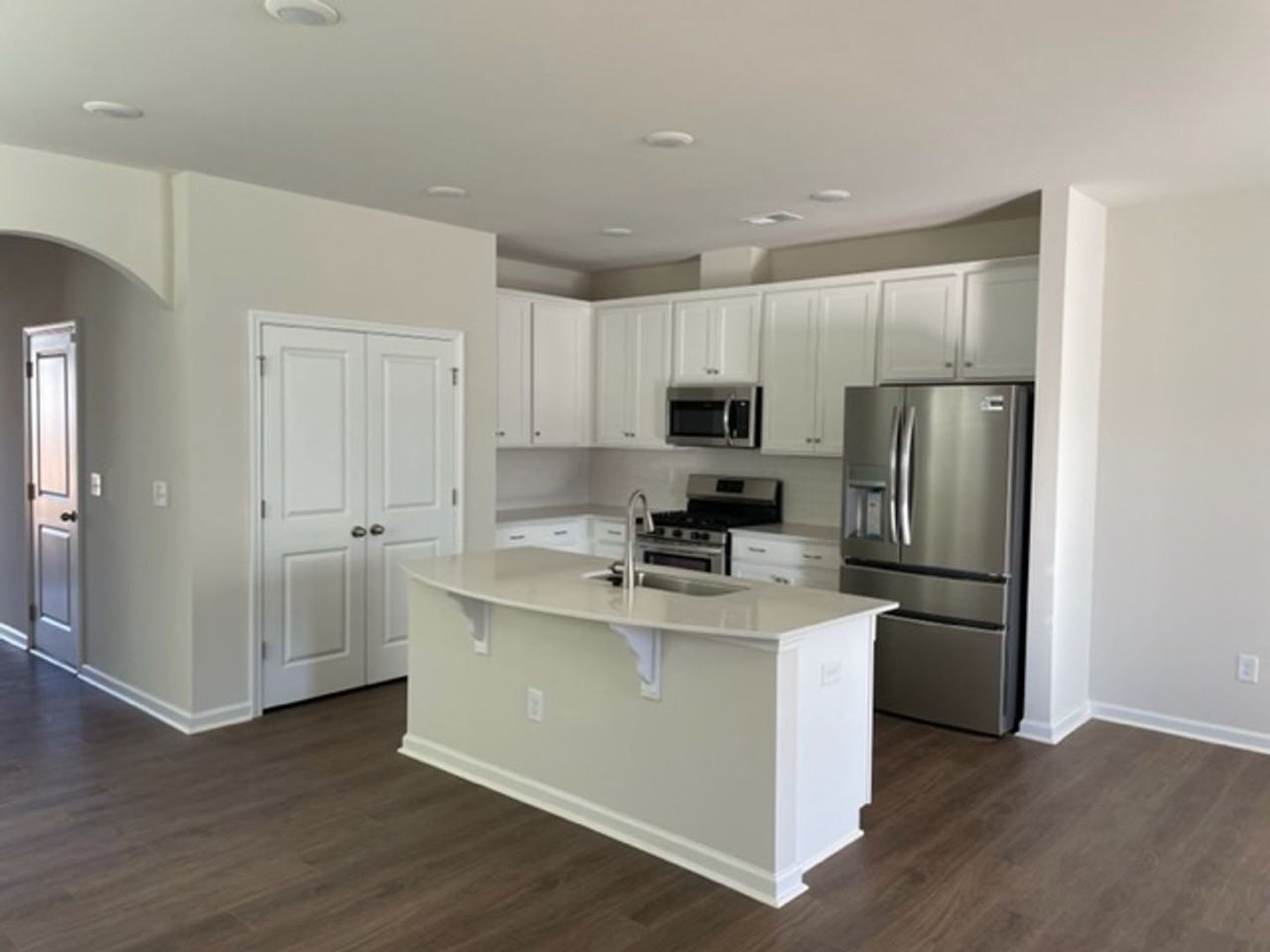13939 Castle Nook Dr - Photo 3 of 20