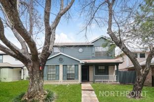 2708 Briarbank Cir - Photo 1 of 1