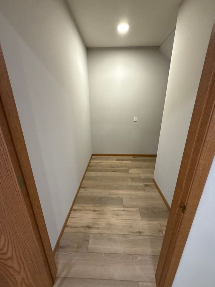 3330 Leopold Way #B - Photo 7 of 18