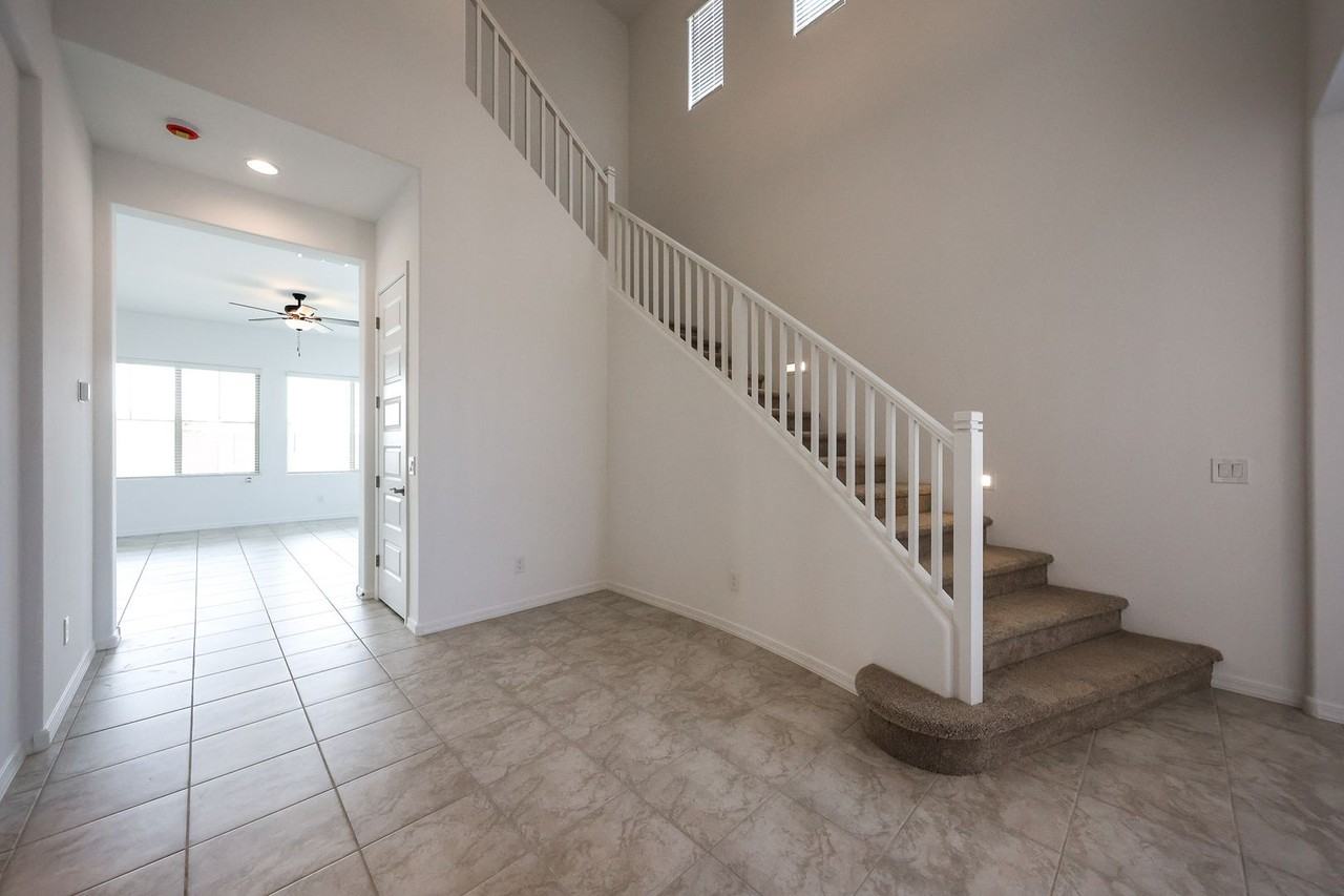 7695 W Smoketree Dr - Photo 5 of 49