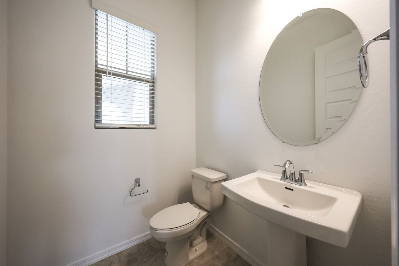 7695 W Smoketree Dr - Photo 6 of 49