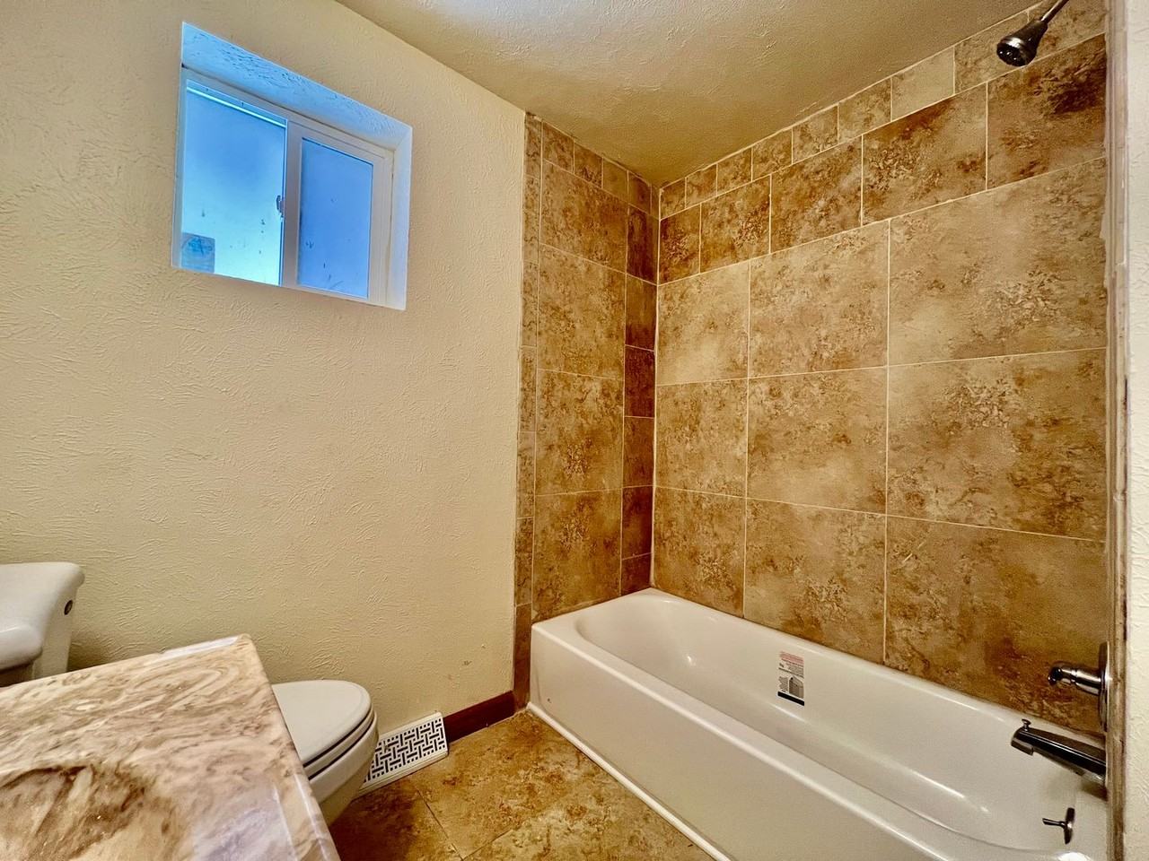 5416 Cody St - Photo 6 of 10