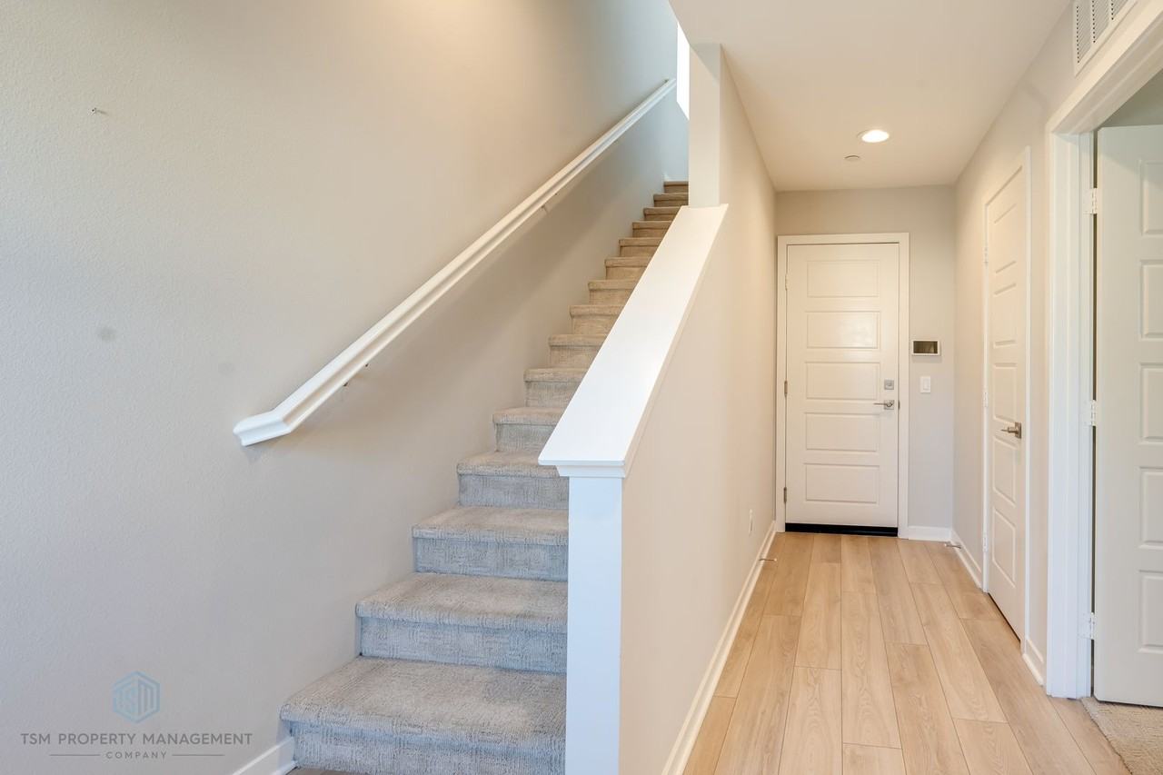 10910 Scottsbluff Dr - Photo 2 of 13