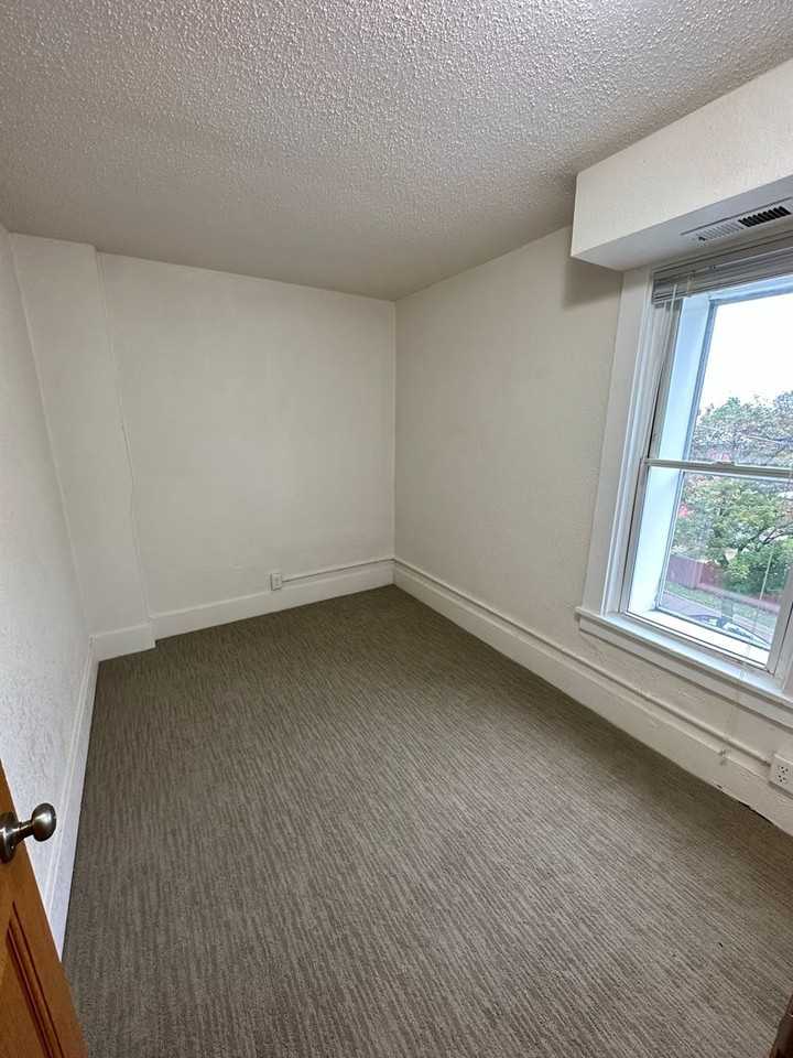 1635 / 1651 White St - Photo 3 of 17
