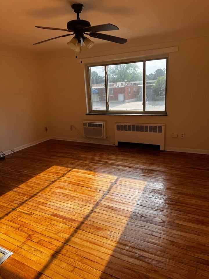 931 Tennessee Ave - Photo 2 of 4
