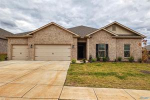 featured image of 124 Oak Fletcher Dr