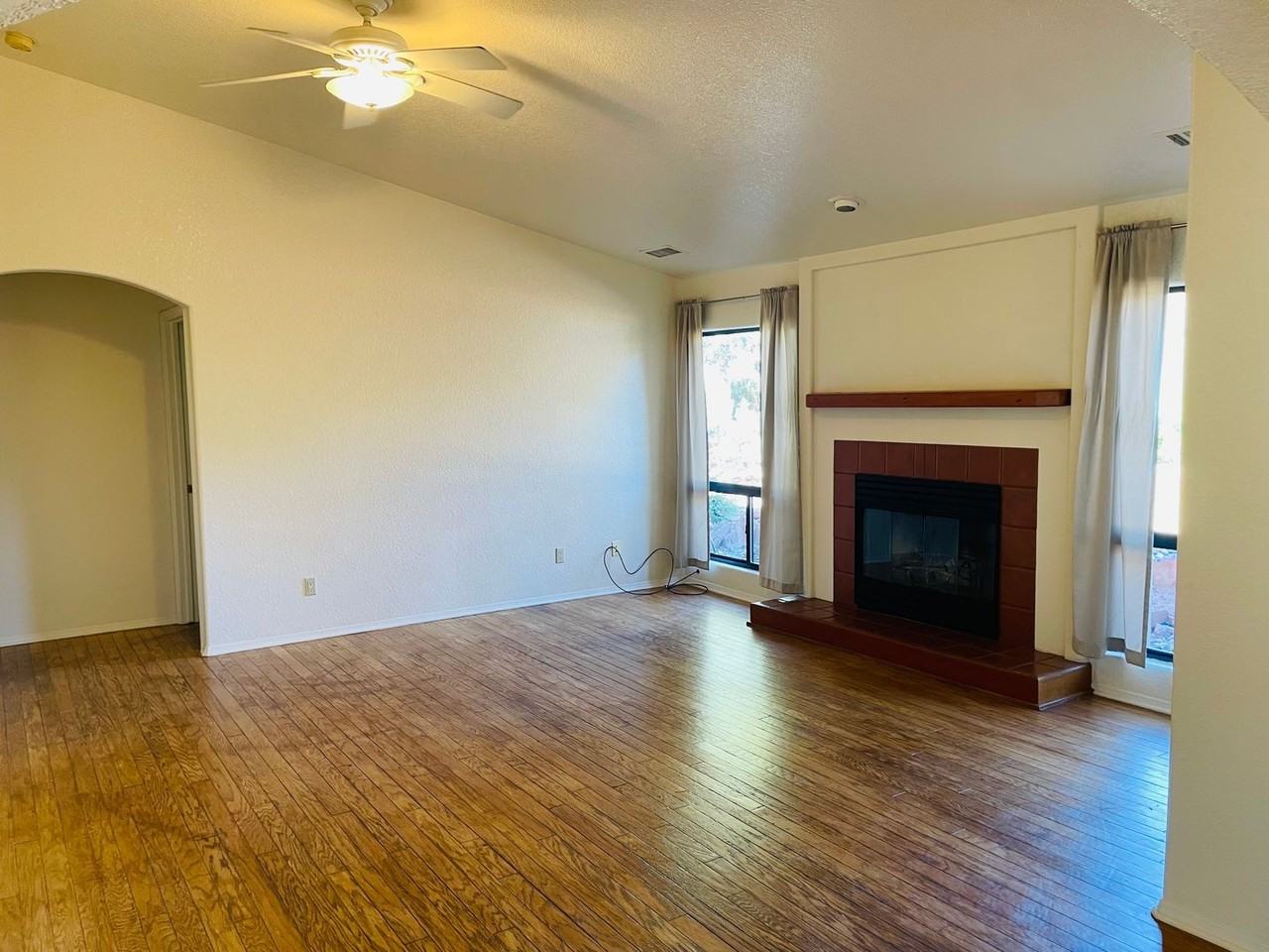 30 Quartz Dr - Photo 5 of 18