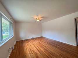 featured image of 609 Duke Ln