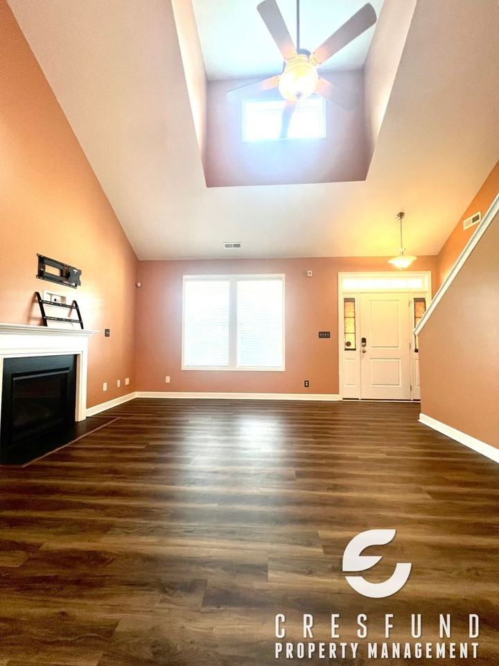 2131 Stafford Dr - Photo 5 of 26