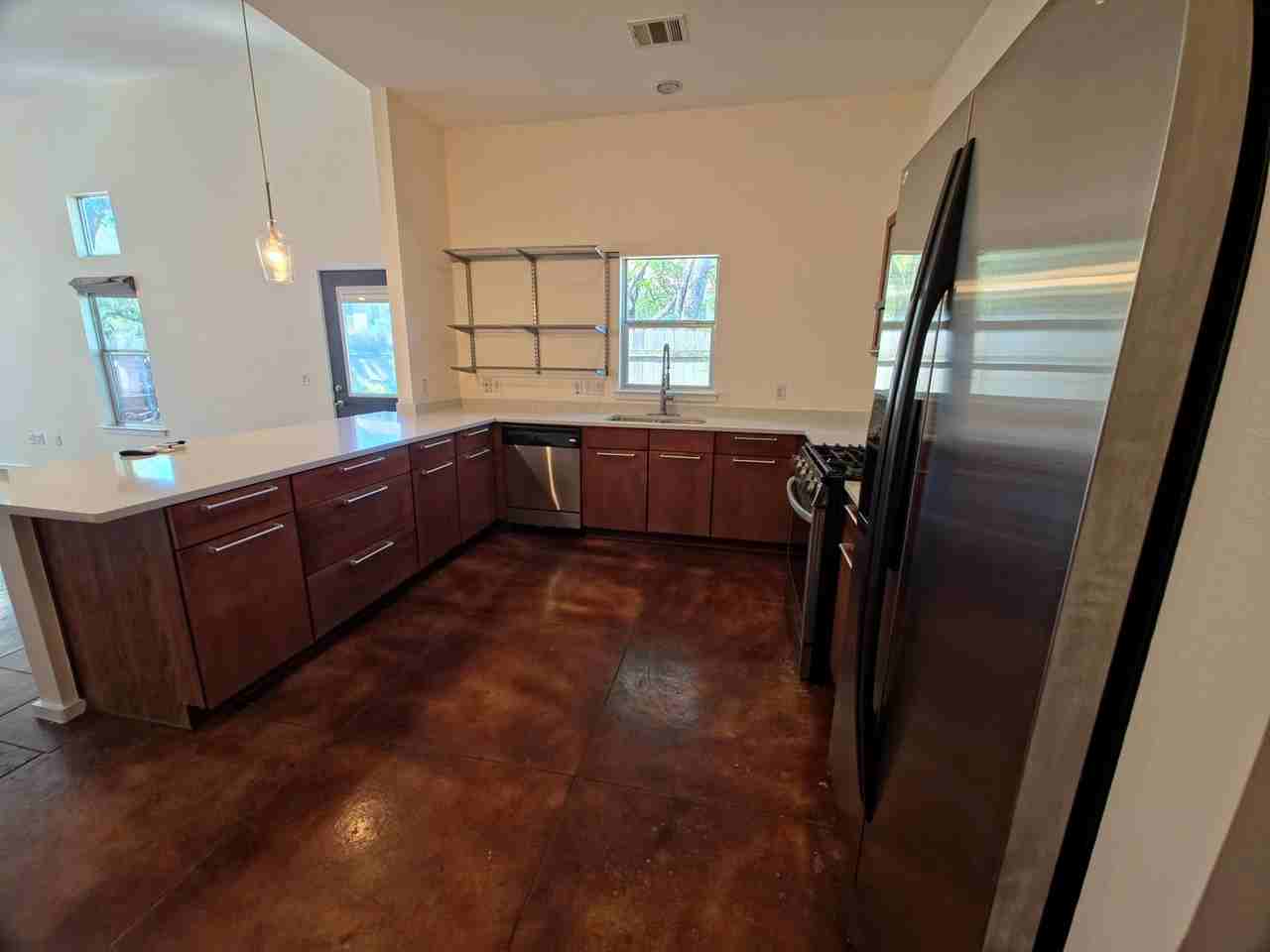 3806 Menchaca Rd - Photo 6 of 17