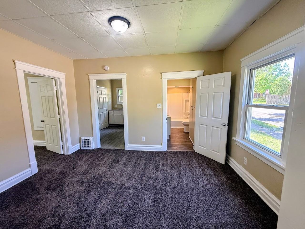 920 Clement St - Photo 3 of 13