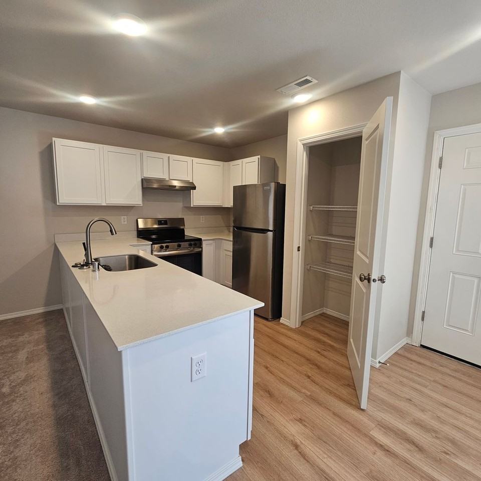 4268 Se Elijah Ct - Photo 6 of 21