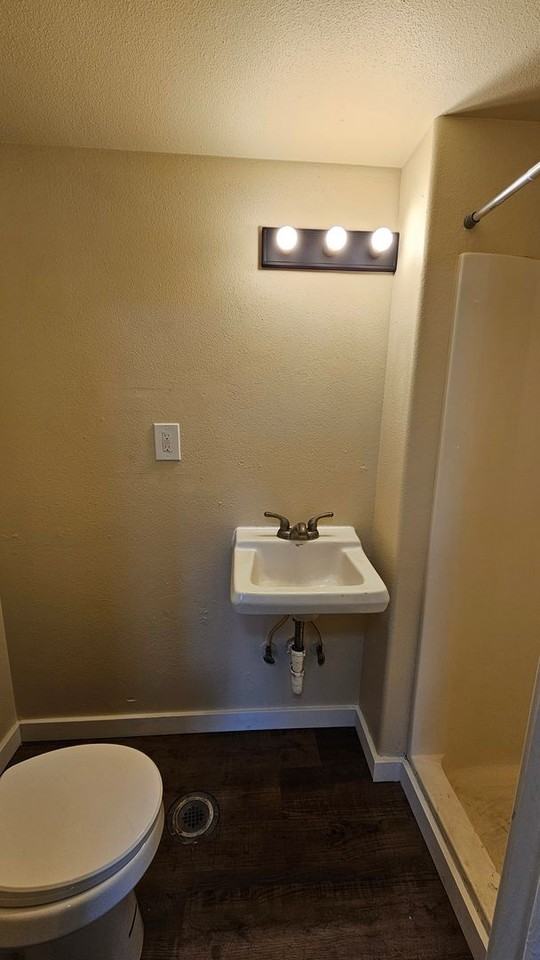 Whiting Units - Photo 2 of 36