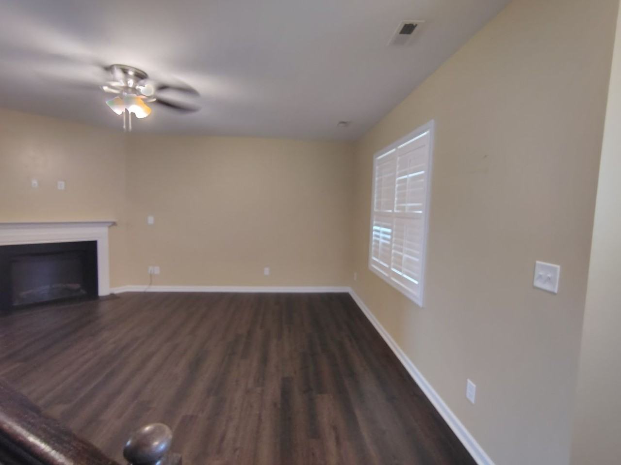 128 Welborn St - Photo 4 of 28