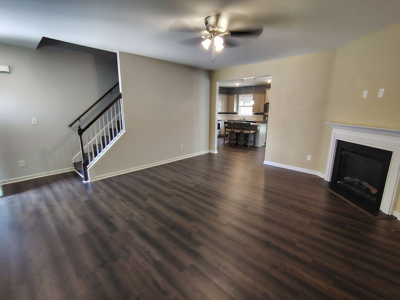 128 Welborn St - Photo 5 of 28