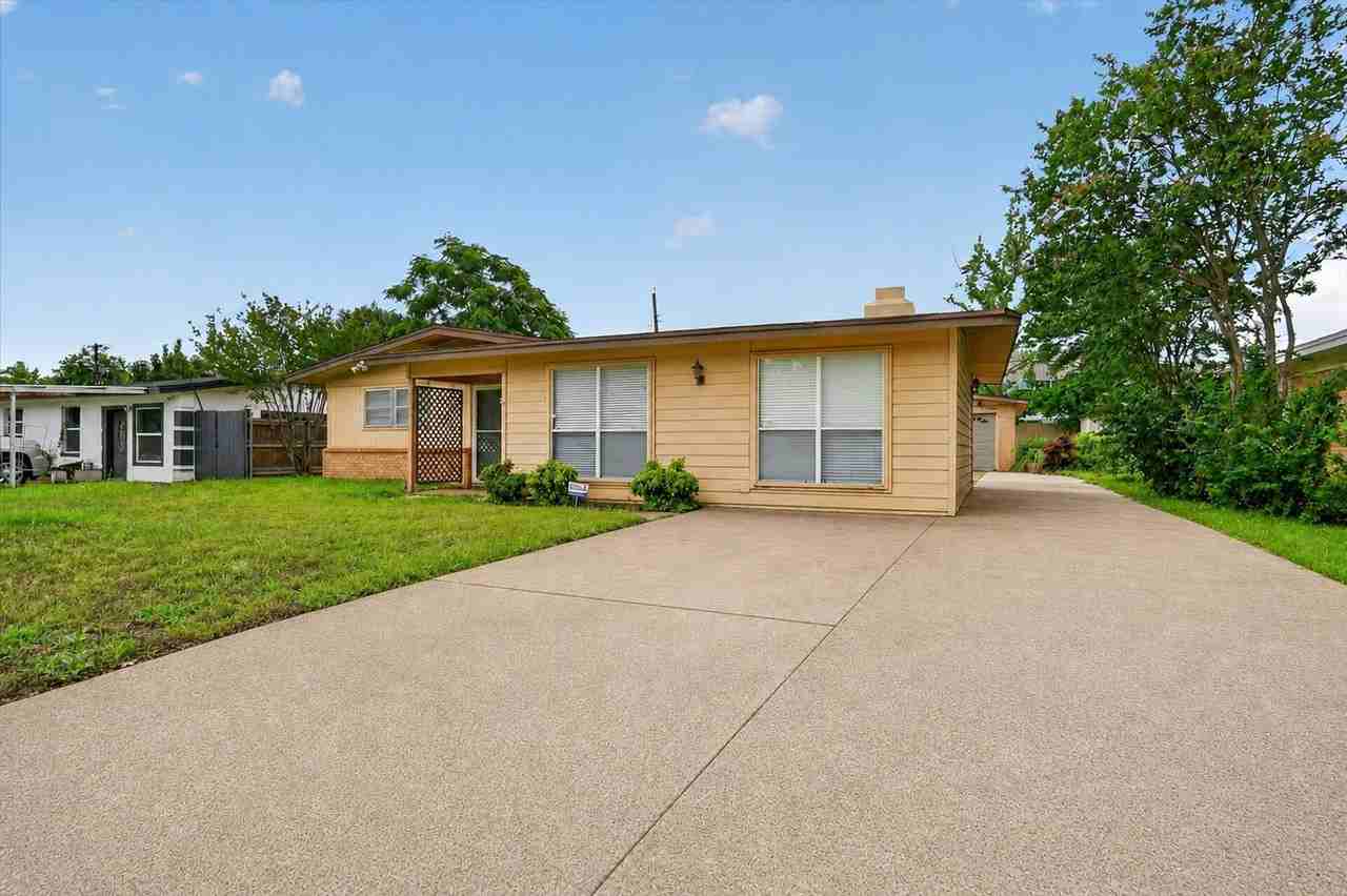 2924 Pritchett Dr - Photo 2 of 20